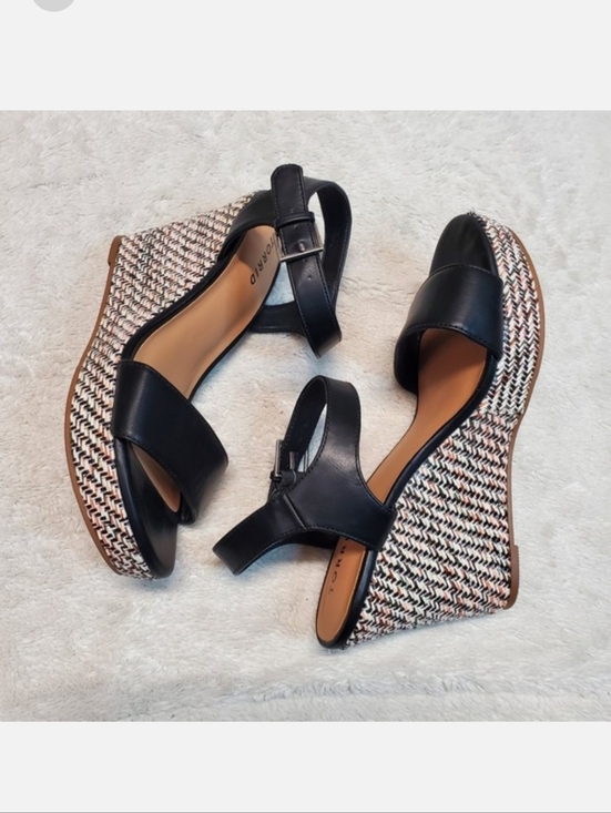 torrid Shoes - a Wide